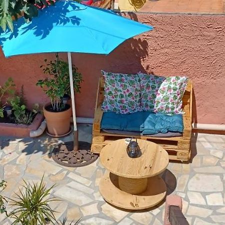 Escapade Apartment Тулон Екстериор снимка