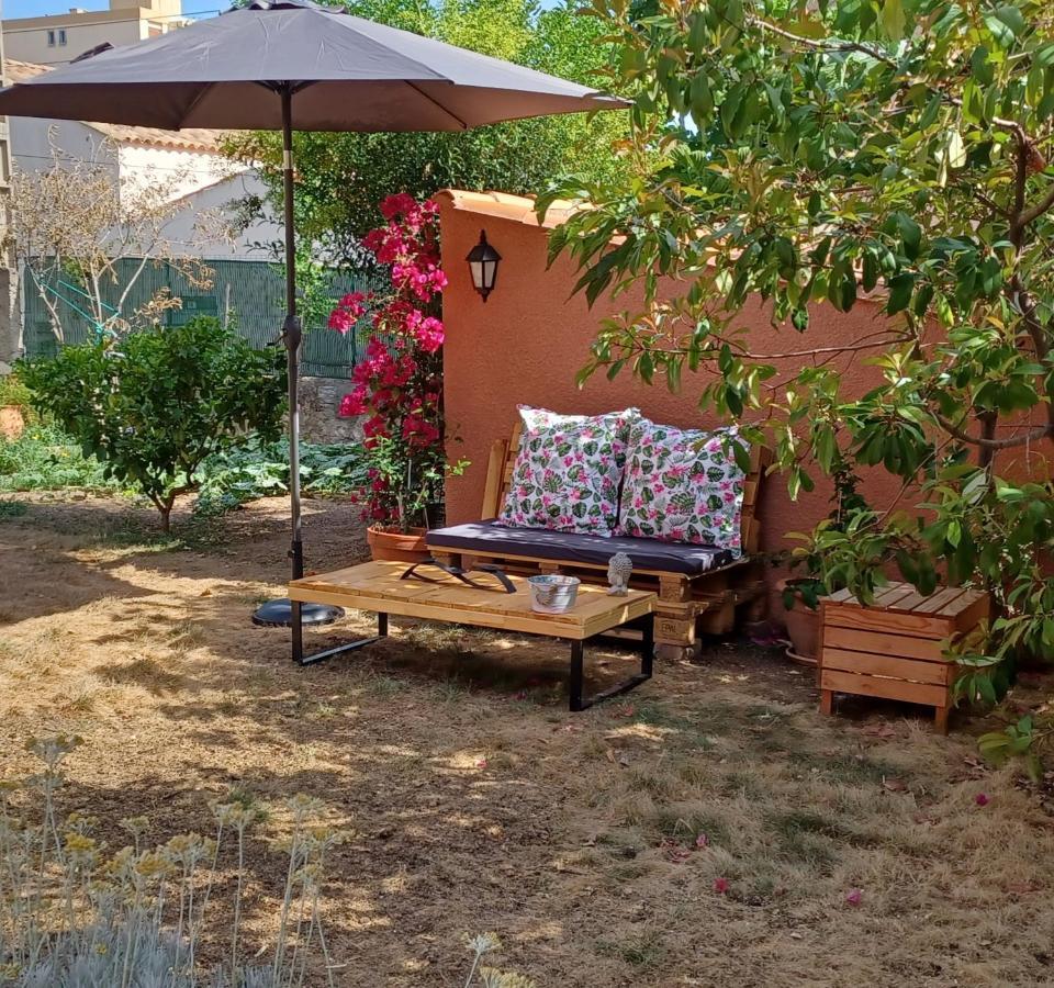Escapade Apartment Тулон Екстериор снимка