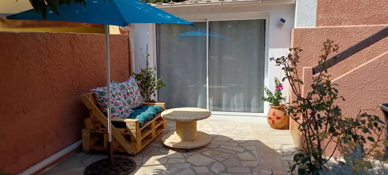 Escapade Apartment Тулон Екстериор снимка